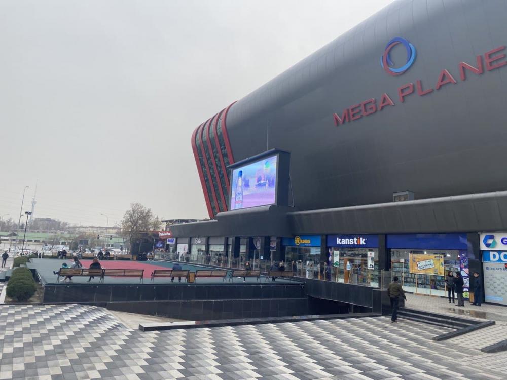 Видеоэкран с шагом P8, размер 10.0х5.0м